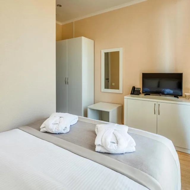 Room, Single, Lisi Hills Hotel 4/10