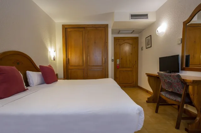 غرفة بسريرين منفصلين، Hotel Sant Gothard 1/8