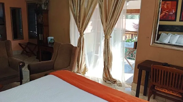 غرفة ديلوكس بسرير كوين، Acre Of Africa Guest Venue 2/6