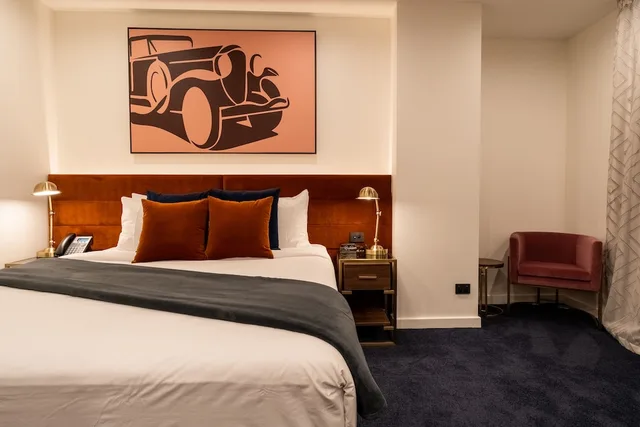 Studio, King Bed, TRYP by Wyndham Wellington, Tory Street 2/3