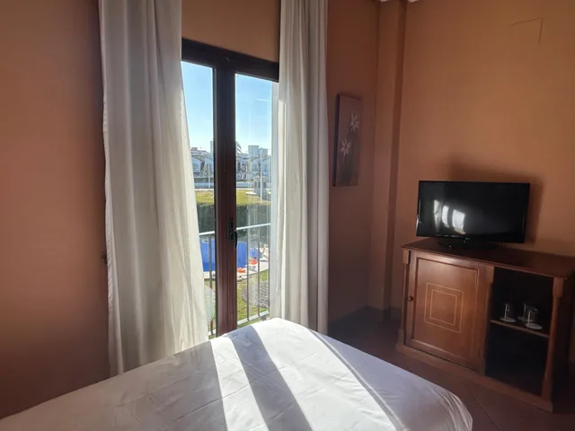 غرفة قياسية ثلاثية، BLUESEA El Cortijo 6/10