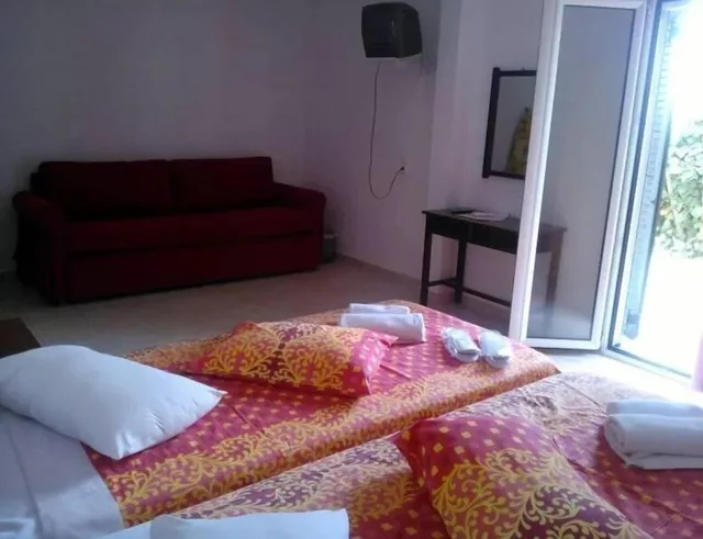استوديو بسريرين منفصلين في الطابق الأرضي، Filorian Hotel Apartments 8/10