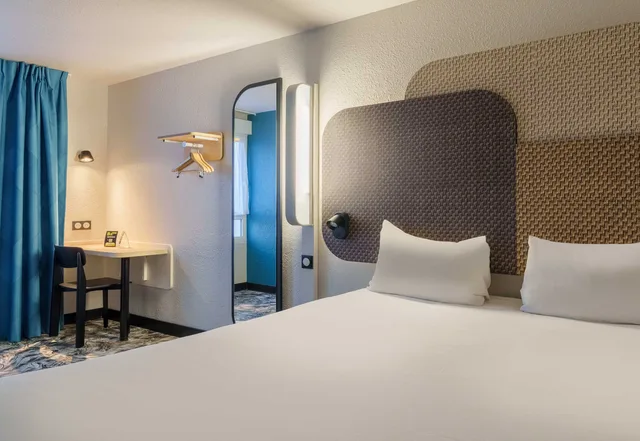 Standard, Double Bed, B&B Hotel Troyes Centre 1/4