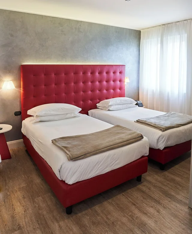 جناح بسريرين كوين بإطلالة على البحيرة مع أريكة، Al Campanile Aparthotel Suite 1/7
