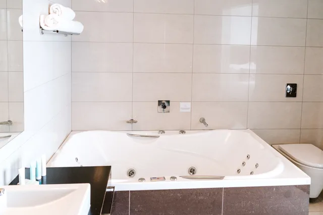 Overwater, Executive, King Bed، Trinity Wharf Tauranga 3/7