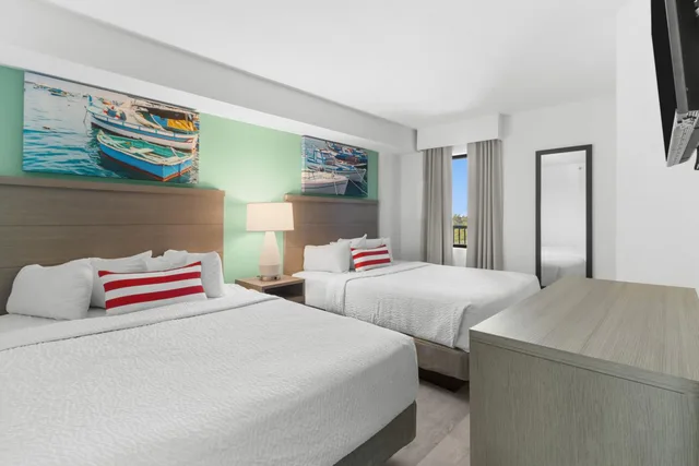 3 Bedrooms, Mariner, Condo, Deluxe, Ocean Front، Compass Cove Resort 6/10