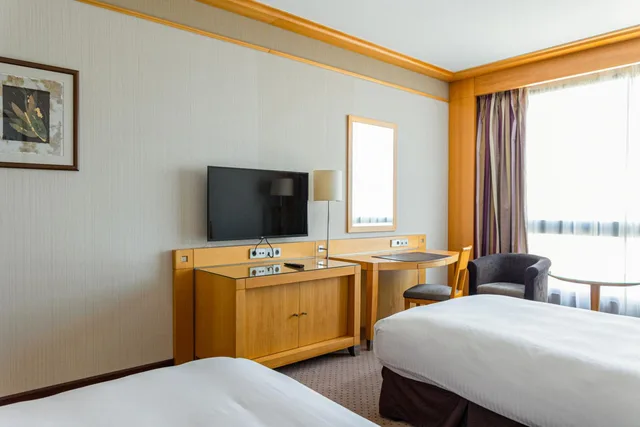 غرفة تنفيذية بسريرين منفصلين للمدخنين، Crowne Plaza Hotel Beirut 5/6