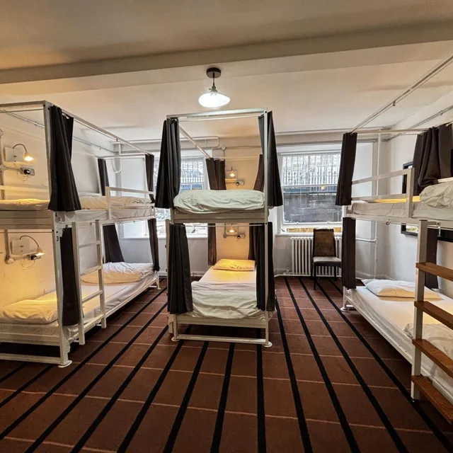 Private, 8 Beds، Safestay Glasgow Charing Cross 4/10
