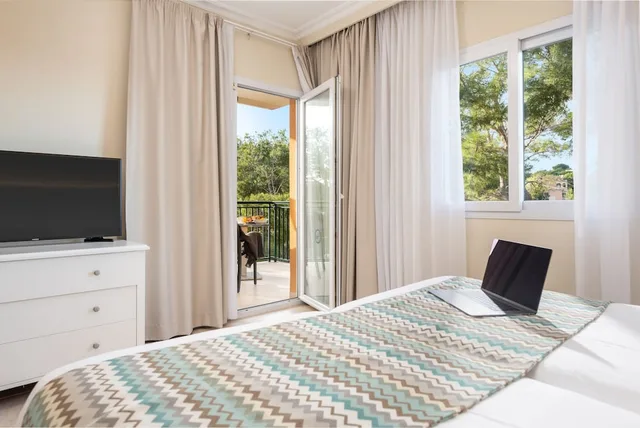 Studio, Twin Beds, Balcony, Can Picafort Palace 2/4