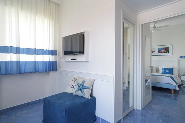غرفة ثلاثية بسرير كوين وسرير فردي، Aurora Hotel & Suites Sul Mare 4/8
