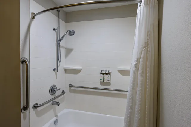 غرفة بسريرين كوين لذوي الإعاقة، Holiday Inn Express Hotel And Suites Shelbyville Indianapolis 5/5