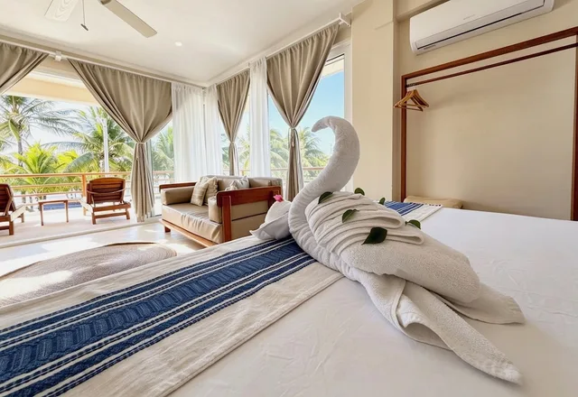 جناح بريفيليج مع أريكة، Noah Beach Hotel and Suites 9/10