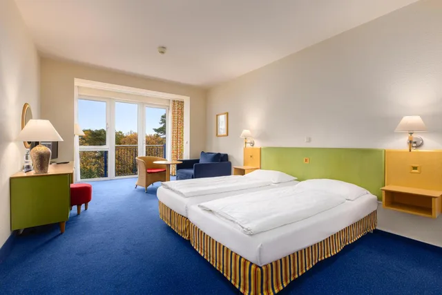 غرفة كومفورت بسرير مزدوج مع سرير إضافي، Ifa Rugen Hotel & Ferienpark 3/4