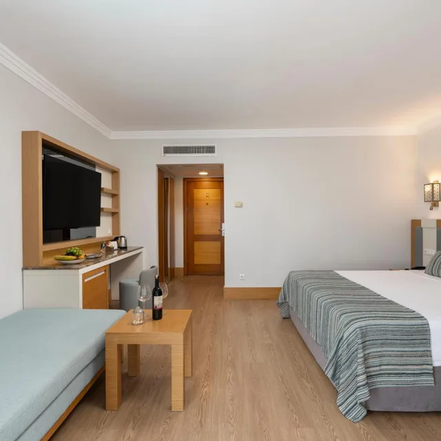 غرفة بسرير مزدوج أو سريرين منفصلين، Limak Limra Hotel & Resort 3/5