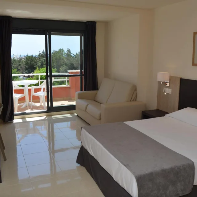 غرفة ثلاثية بإطلالة على البحر، Adaria Vera Hotel 3/6