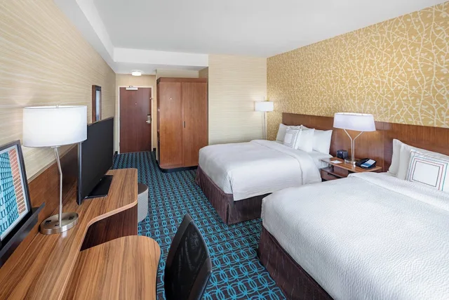 غرفة بسريرين كوين لذوي الإعاقة، Fairfield Inn Suites North Bergen 2/4
