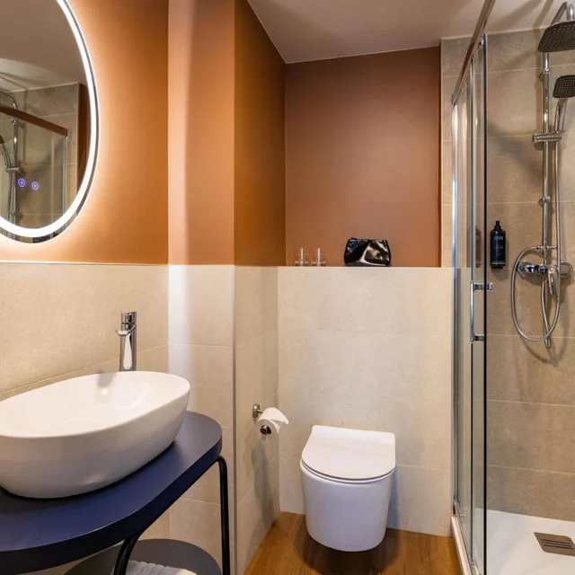 غرفة كلاسيكية سوبيريور بسرير كينج، Mercure Brussels Centre Rogier 4/5