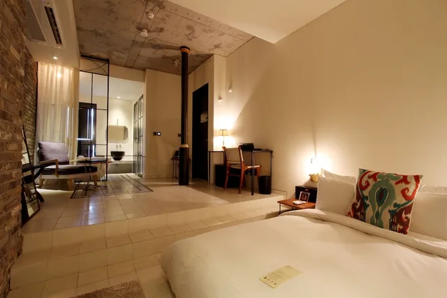 غرفة بريميوم بسرير كوين، Hotel Loft 1/4