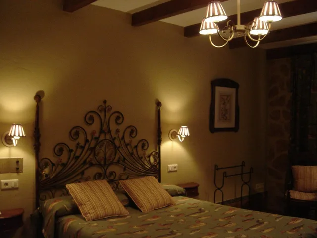 Room, Double or Twin Bed, Meson Don Quijote 6/10