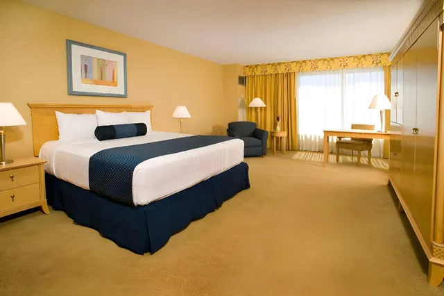 Premier, 1 King and 2 Double Beds, Resorts Casino Hotel Atlantic City 1/1
