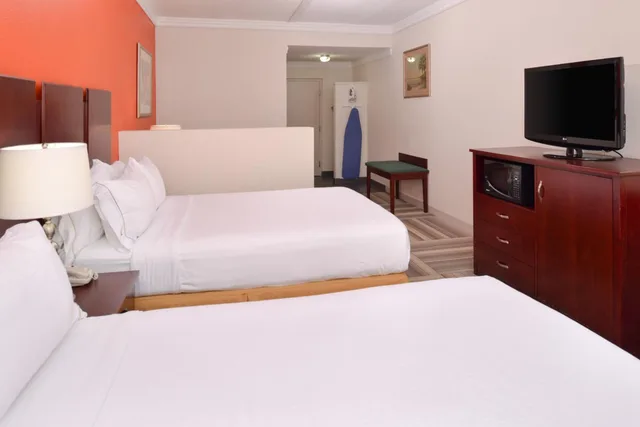 جناح بسرير مزدوج، Holiday Inn Express Hotel And Suites Florida City Gateway To Keys 2/5