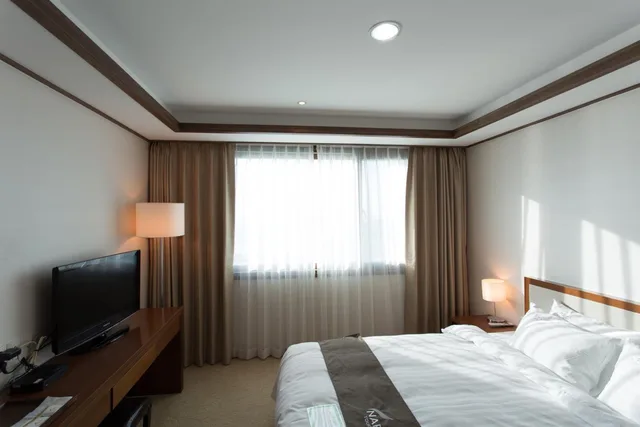 جناح، Narsha Hotel 1/6