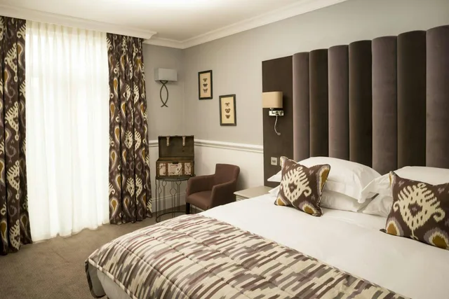 Superior, West Park Hotel 2/7