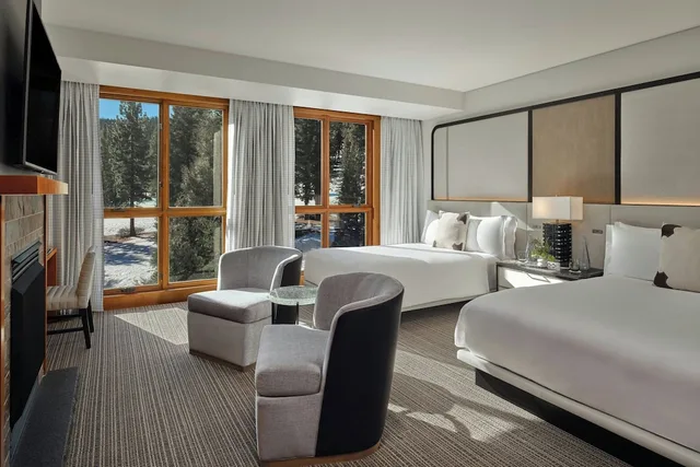 غرفة بسريرين كوين بإطلالة على الجبل، The Ritz Carlton Lake Tahoe 7/10