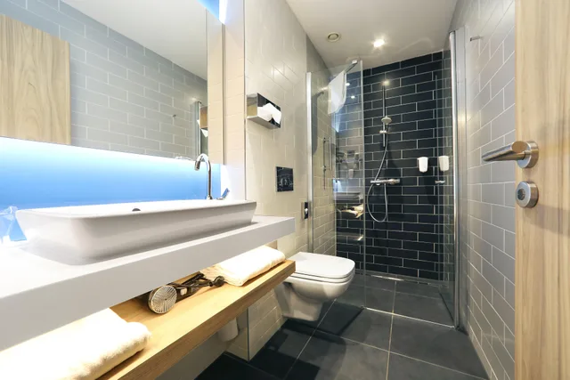 غرفة قياسية بسرير مزدوج، Holiday Inn Express Ljubljana 4/7