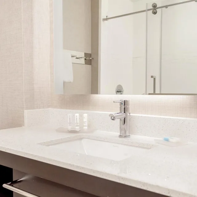 1 Bedroom, Suite, King Bed, Sofa, Residence Inn by Marriott Loma Linda Redlands 4/6