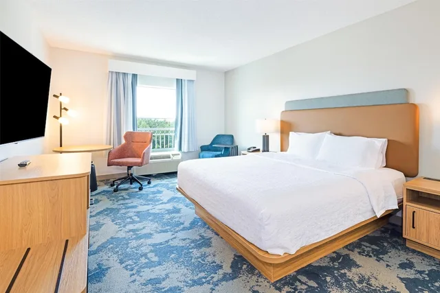 غرفة قياسية بسرير كينج، Hampton Inn Lawrenceville Duluth 2/10