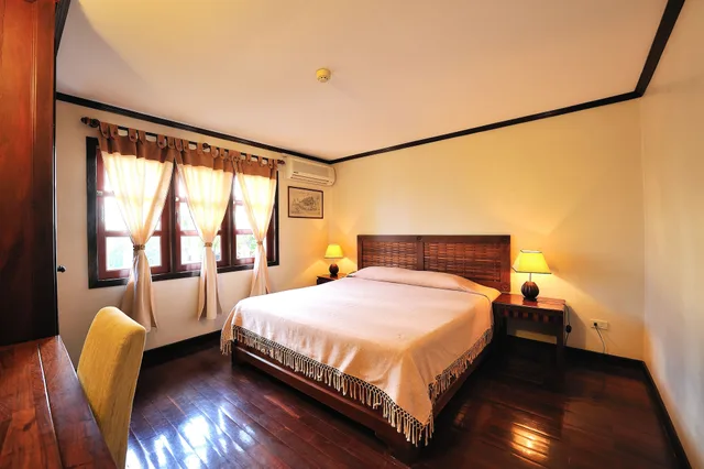 Superior, King Bed, Lao Orchid 3/4