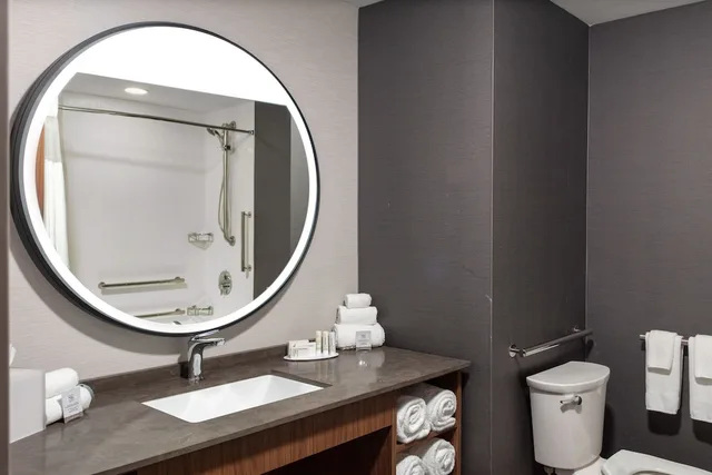 غرفة بسريرين كوين لذوي الإعاقة، Courtyard by Marriott Memphis East/Galleria 3/3