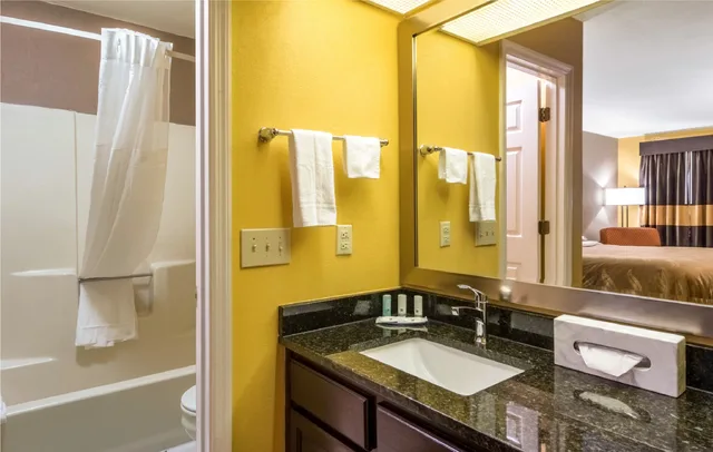 غرفة بسريرين كوين للمدخنين، Quality Inn Washington, GA 1/1