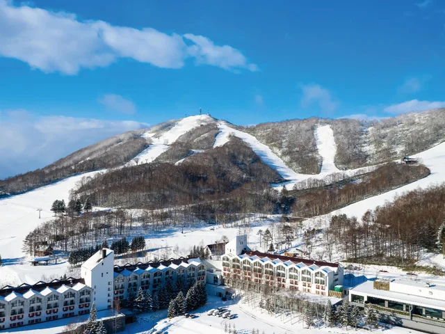 Junior Suite, Mountain Side, Mountain View، Rusutsu Resort Hotel And Convention 2/2
