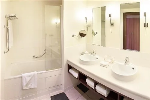 غرفة بسريرين منفصلين، Hotel Paris Marne-la-Vallee 2/2