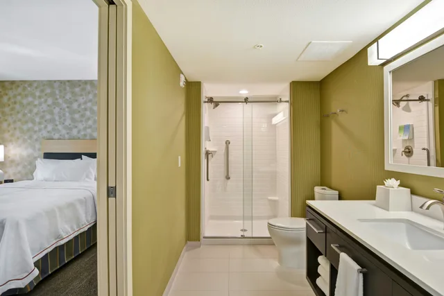 جناح بسرير كوين لذوي الإعاقة، Home2 Suites by Hilton Hilton Head 3/3