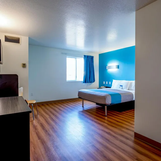 غرفة بسرير كوين لذوي الإعاقة، Motel6 Pottstown, PA 7/10