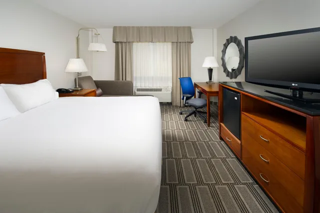 غرفة رباعية بسرير كوين لذوي الإعاقة، Holiday Inn Express Baltimore At the Stadiums 1/1