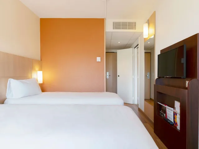 Room, Single, Double Bed, Ibis Nancy Centre Gare Et Congres 1/7