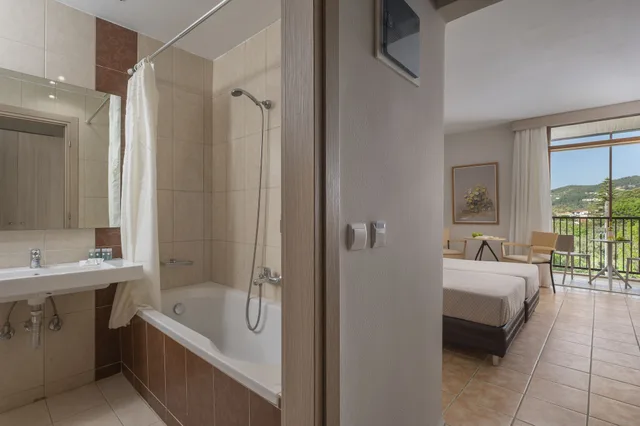 غرفة قياسية بسريرين منفصلين، Alkyon Hotel 6/6