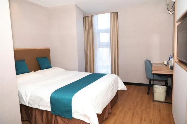 غرفة بسرير كوين وسرير مزدوج، GreenTree Inn Beijing Qinghe High-speed Railway Station Shangdi Anningzhuang Shell Hotel 1/1