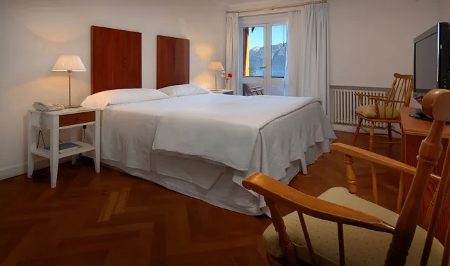 غرفة سوبيريور بسرير كينج بإطلالة على البحيرة، Hotel Tunquelen 2/3