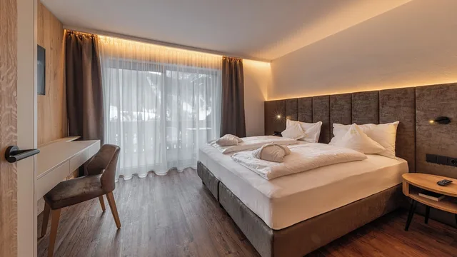 جناح سوبيريور بسرير كوين بغرفة نوم واحدة مع أريكة، Hotel Interski 1/5