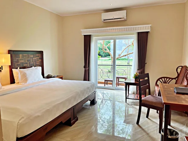 Garden, Superior, King Bed, with View, Balcony، Sokha Palace Siem Reap Hotel 1/1