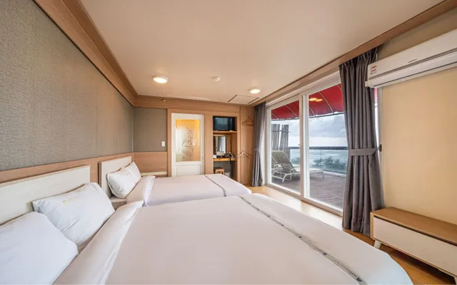 Premium, Twin Beds, 13 Pyeong، Benikea San & Bada Jumunjin Resort 3/8