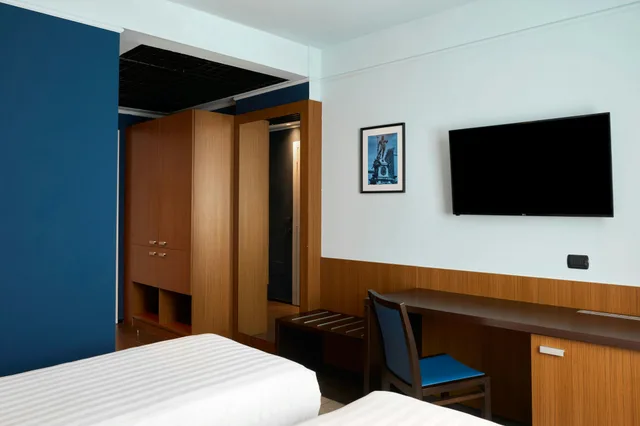 Room, Twin Beds, Four Point Flex Sheraton Bologna Airport 3/5