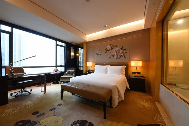 Premium, King Bed, Garden View, Club Lounge Access, INTERCONTINENTAL SHIJIAZHUANG 1/4