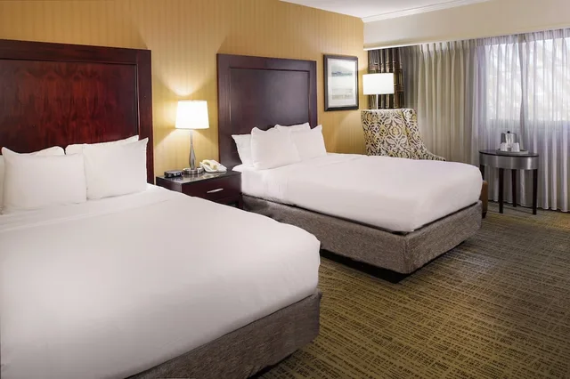 غرفة قياسية بسريرين مزدوجين، Crowne Plaza St. Louis Airport 1/10