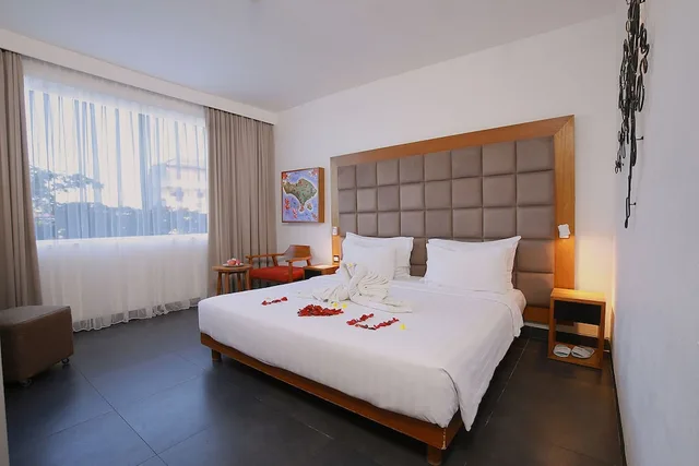 غرفة سوبيريور بسرير كينج، THE 1O1 Bali Fontana Seminyak 2/8